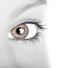Portraitfoto - Großaufnahme Auge mit ColorKey-Effekt